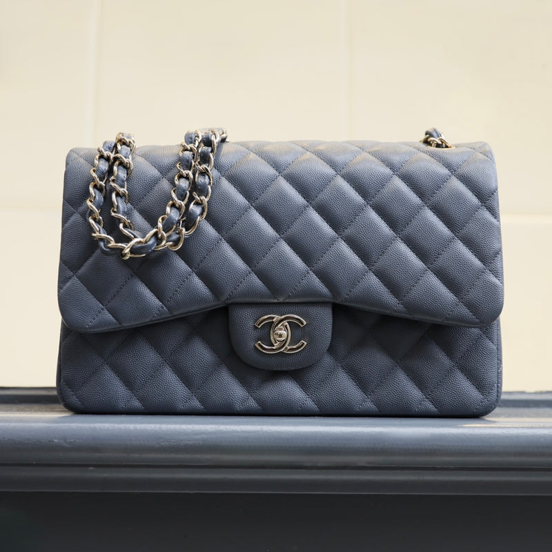 CHANEL 2014-2015 Jumbo Classic Caviar Double Flap