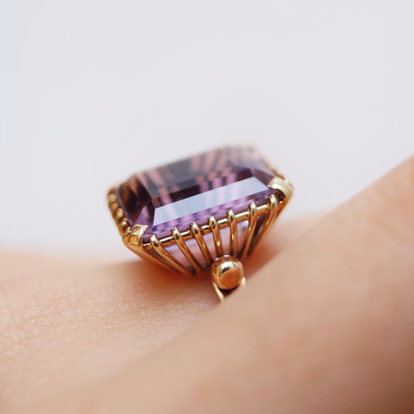 Ring 18kt Gold Ring mit einem Amethyst vintage