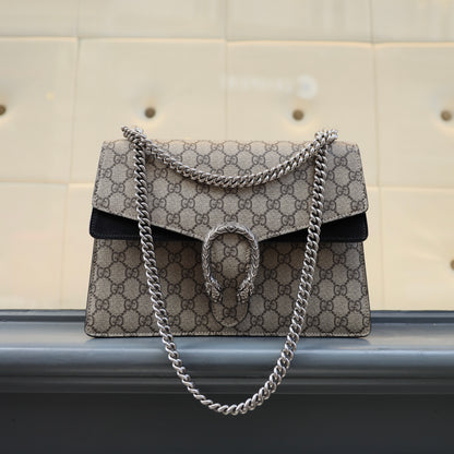 Gucci Beige GG Supreme Canvas Medium Dionysus Shoulder Bag