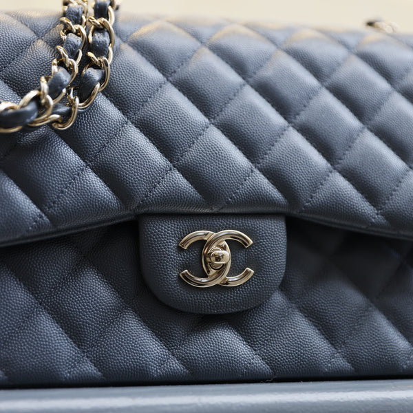 CHANEL 2014-2015 Jumbo Classic Caviar Double Flap
